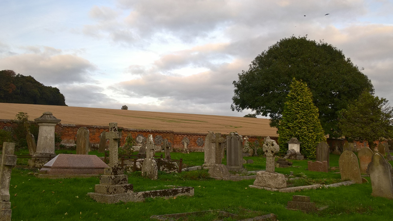 I had a bit of a wander around the cemetery.